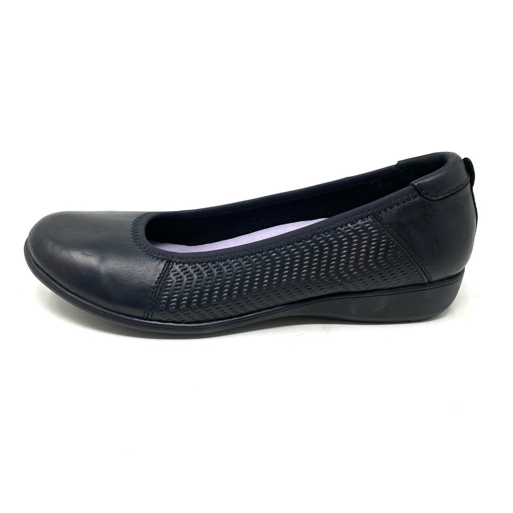 Aravon Abbey Ballet Flats Black Leather NARROW
